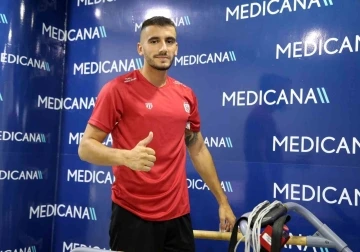 Sivasspor’un yeni transferi Achilleas Poungouras sağlık kontrolünden geçti
