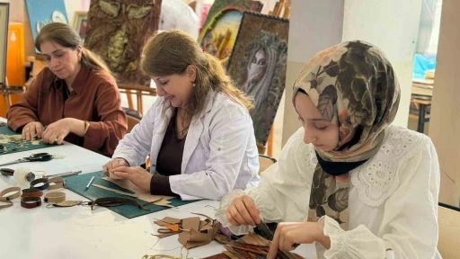 Siverek&rsquo;te sıfır atık bilinci el sanatlarıyla yaygınlaşıyor
