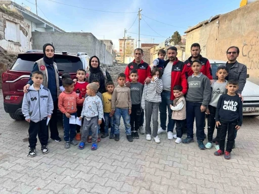 Siverek’te yetim ve ihtiyaç sahibi çocuklara ücretsiz bayram tıraşı
