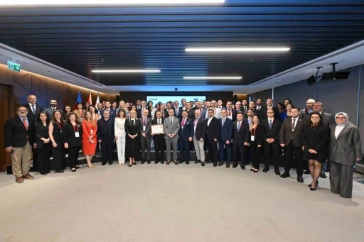 SOCAR Energy School d&ouml;rd&uuml;nc&uuml; d&ouml;nem mezunlarını verdi

