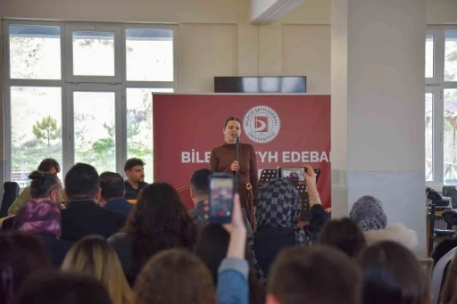 S&ouml;ğ&uuml;t Meslek Y&uuml;ksekokulunda &rsquo;Kamp&uuml;s Konserleri&rsquo; d&uuml;zelendi
