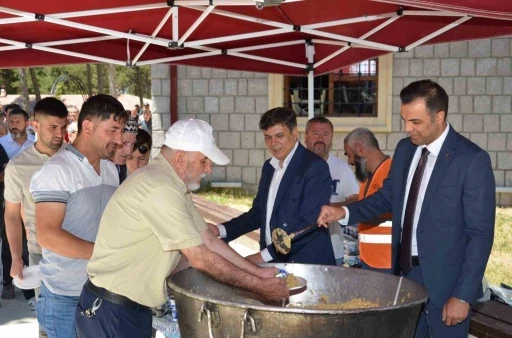Söğüt’te &quot;Şifalı Pilav&quot; etkinliği yoğun katılımla gerçekleştirildi

