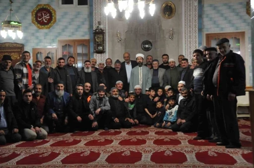 S&ouml;ğ&uuml;tl&uuml; Mahallesi&rsquo;nde "Cami Aile Buluşması" d&uuml;zenlendi

