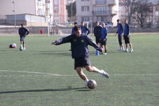 S&ouml;ğ&uuml;tspor zorlu ma&ccedil;ın hazırlıklarını tamamladı

