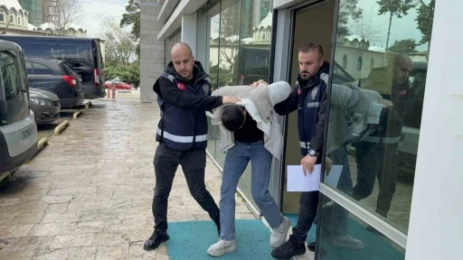 Sokak ortasında gen&ccedil; kadına dehşeti yaşatan taciz zanlısı tutuklandı
