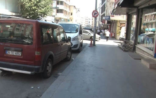Sokak ortasında silahla vuruldu, &quot;Ölmedim lan&quot; diyerek saldırganlara bağırdı
