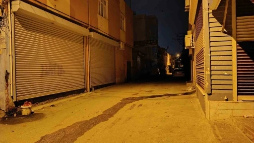 Sokak ortasında silahlı saldırıya uğrayan gen&ccedil; kadın hayatını kaybetti
