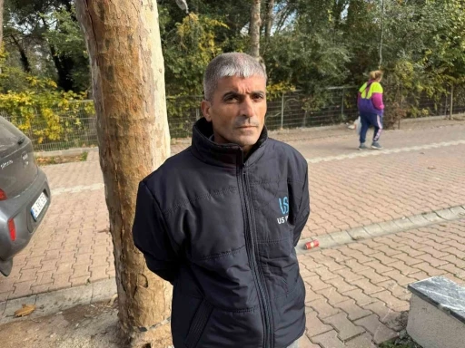 Sokakta 60 bin dolar bulan temizlik görevlisi: &quot;Aklımdan asla kötü bir niyet geçmedi&quot;
