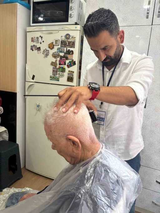 S&ouml;ke Belediyesi Evde Bakım hizmetiyle g&ouml;n&uuml;llere dokunuyor
