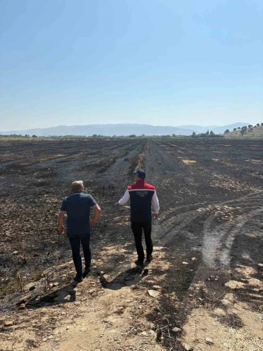 S&ouml;ke&rsquo;de yangından zarar g&ouml;ren tarım arazileri incelendi
