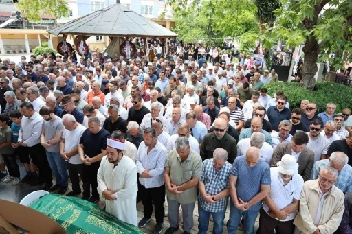 S&ouml;ke sanayisinin &ouml;nc&uuml; isimlerinden Altın&ouml;z toprağa verildi
