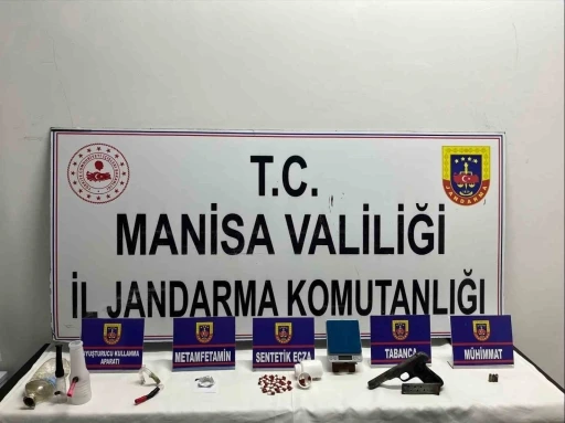 Soma’da jandarmadan uyuşturucu operasyonu
