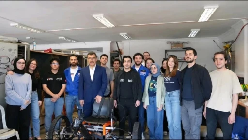 Somalı genç NASA’da Türkiye’yi temsil edecek ekipte yer aldı
