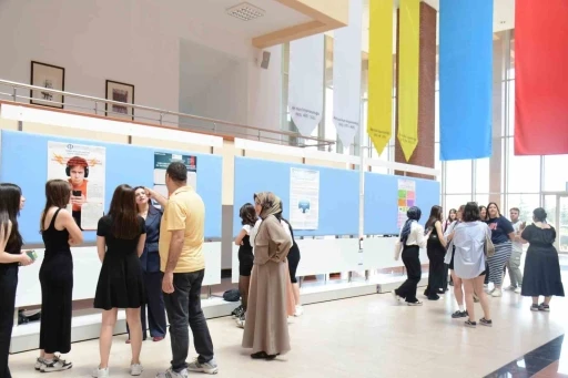 ’Sosyal Hizmet Uygulamalı Araştırma Poster Sunumları Etkinliği’ düzenlendi
