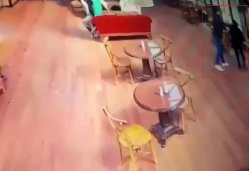 Sosyal medya fenomeni Danla Biliç’i eski sevgilisinin darp ettiği anlar kamerada
