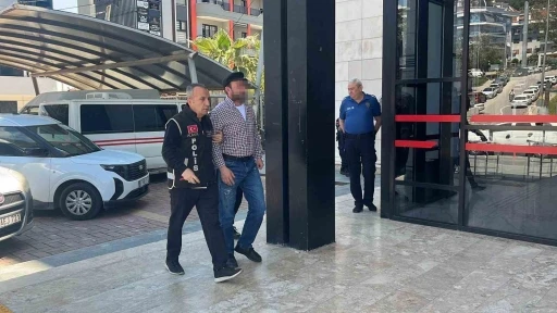 Sosyal medyada cumhurbaşkanına hakaret eden şahıs tutuklandı

