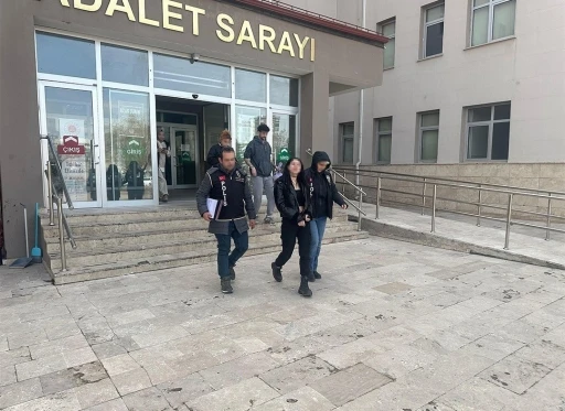 Sosyal medyada &quot;AK Partilileri öldürün&quot; çağrısı yapan şüpheli tutuklandı
