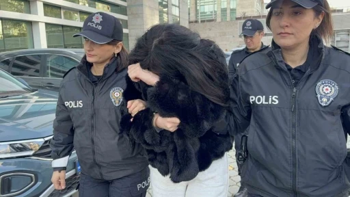 Sosyal medyadan bek&ccedil;i ve polislere hakaret eden kadın tutuklandı

