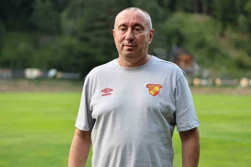 Stanimir Stoilov: "Transfer &ccedil;alışmalarımız devam ediyor"
