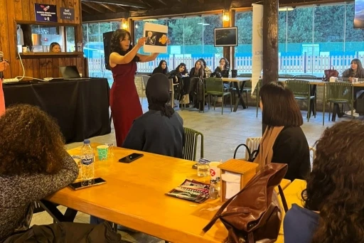 SUB&Uuml;&rsquo;de &uuml;niversiteli gen&ccedil; kadınlar bir araya geldi
