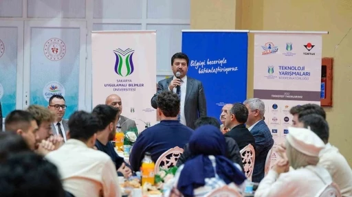SUBÜ’nün 500 öğrencisi iftarda buluştu
