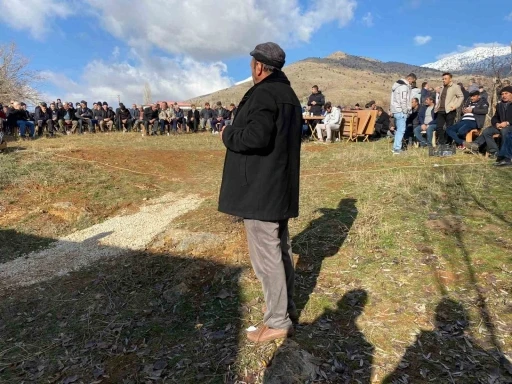 Suçsuz yere öldürülen 2 çocuk annesi memleketinde toprağa verildi
