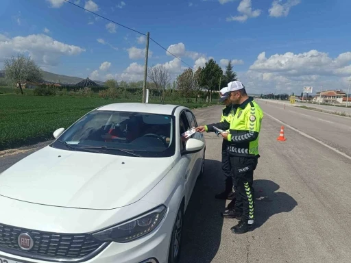 Şuhut’ta &quot;Bir Kural Bir Ömür&quot; sloganıyla ’Trafik Haftası’ etkinlikleri yapıldı

