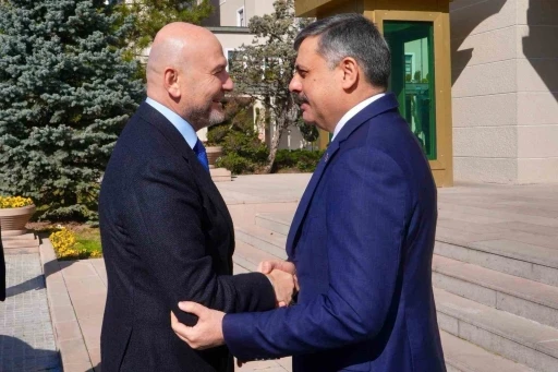 S&uuml;leyman Soylu&rsquo;dan İ&ccedil;işleri Bakanı &Ccedil;ift&ccedil;i&rsquo;ye "hayırlı olsun" ziyareti
