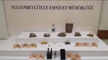 Sultanbeyli&rsquo;de uyuşturucu ticareti yapan şahıslar operasyonla yakalandı
