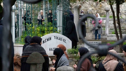 Sultangazi Belediyesi, Ramazan boyunca İstanbul’un tarihi cami ve türbelerine geziler düzenledi
