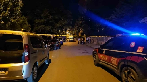 Sultangazi&rsquo;de &ccedil;alıntı motosikletle silahlı saldırı: 1 ağır yaralı
