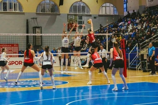 Sultanlar Ligi: Aydın B&uuml;y&uuml;kşehir Belediyespor: 2 - Beşiktaş: 3
