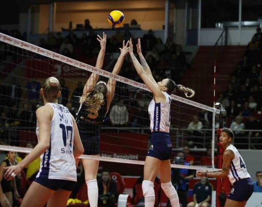 Sultanlar Ligi finali Fenerbahçe ile V.Bank arasında oynanacak
