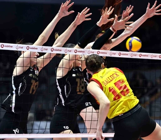 Sultanlar Ligi: G&ouml;ztepe Voleybol: 1- V. Bank: 3
