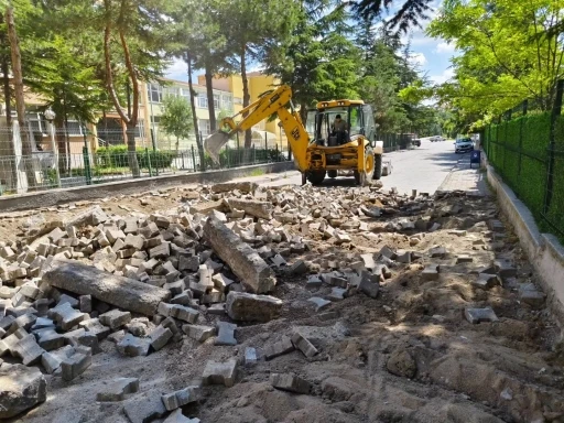 Sungurlu&rsquo;da &Ccedil;orum FK Sokağı&rsquo;nda &ccedil;alışmalar başladı
