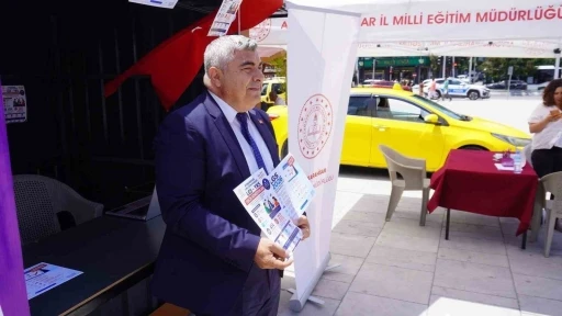 S&uuml;nnetci: "LGS şampiyonlarımızı bol bol g&ouml;receksiniz"
