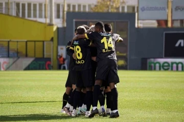 Süper Lig: İstanbulspor: 1 - Hatayspor: 0 (İlk yarı)
