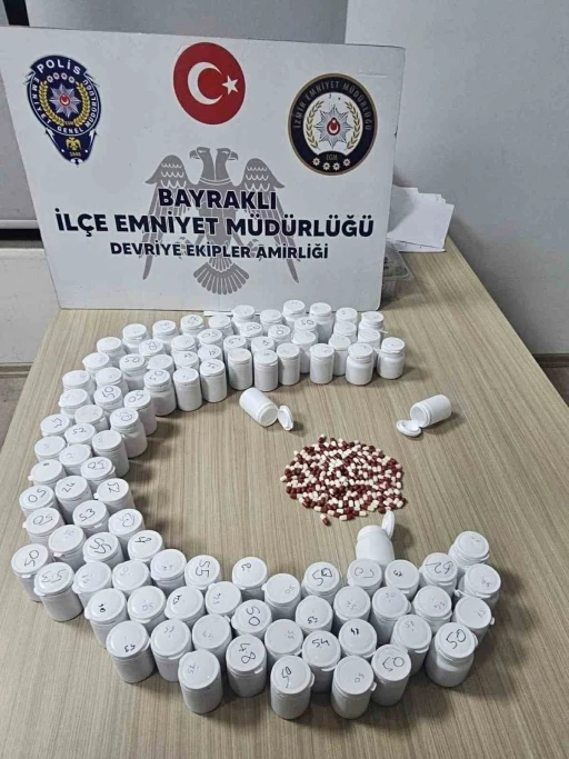 Ş&uuml;phe &uuml;zerine durduruldu: Torbasından 5 bin 138 uyuşturucu hap &ccedil;ıktı
