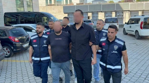 Ş&uuml;pheli ara&ccedil;tan 4 tabanca ve mermi ele ge&ccedil;irildi
