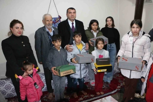 Surlu &ccedil;ocuklardan Devlet Bah&ccedil;eli&rsquo;ye teşekk&uuml;r
