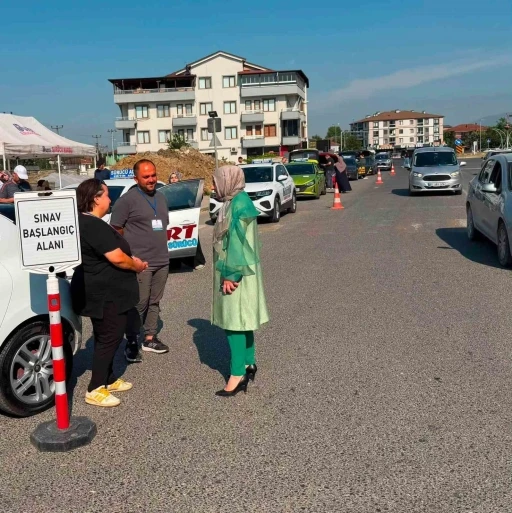 S&uuml;r&uuml;c&uuml; adayları terledi
