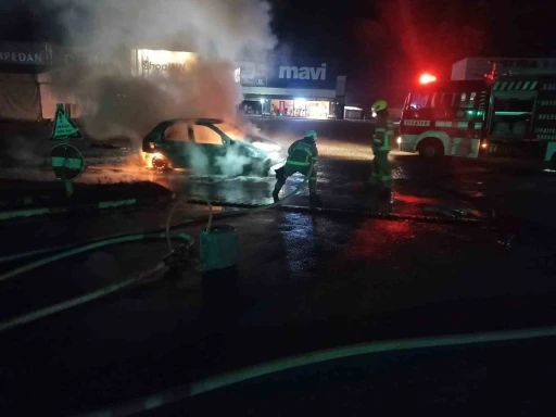 Susurluk’ta araç yangını korkuttu
