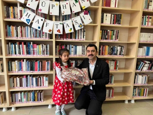 Susuz&rsquo;da K&uuml;t&uuml;phane Haftası coşkusu: "İyileştiren K&uuml;t&uuml;phane" temasıyla anlamlı program
