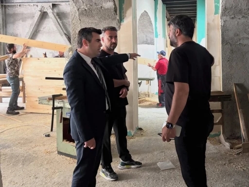 Susuz&rsquo;da yeni H&uuml;k&uuml;met Konağı restorasyonu s&uuml;r&uuml;yor: Kaymakam &Ouml;zt&uuml;rk &ccedil;alışmaları yerinde inceledi
