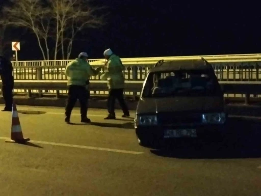 Taciz iddiasıyla g&uuml;ndeme gelen 16 yaşındaki &ccedil;ocuk kazada ağır yaralandı: 2 g&ouml;zaltı
