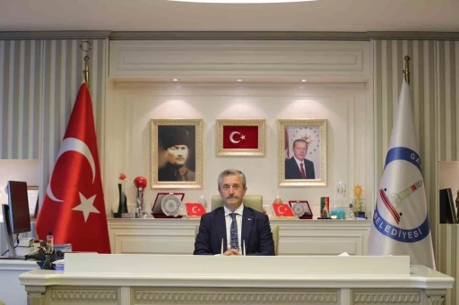 Tahmazoğlu Babalar G&uuml;n&uuml;n&uuml; kutladı
