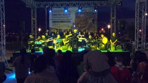 Talas Maharetli Eller Kooperatifi&rsquo;nden m&uuml;zik dolu akşam
