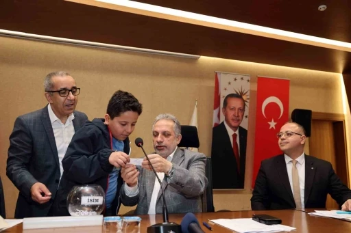 Talas Menekşe Siteleri&rsquo;nde kura heyecanı
