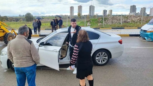 Tapulu arazilerine yol yapılan vatandaşlar, yolu kapatınca bir kişi silah g&ouml;sterip ge&ccedil;ti
