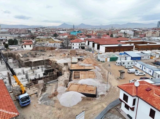 Tarihi d&ouml;n&uuml;ş&uuml;m projesinde ikinci etap s&uuml;reci başladı
